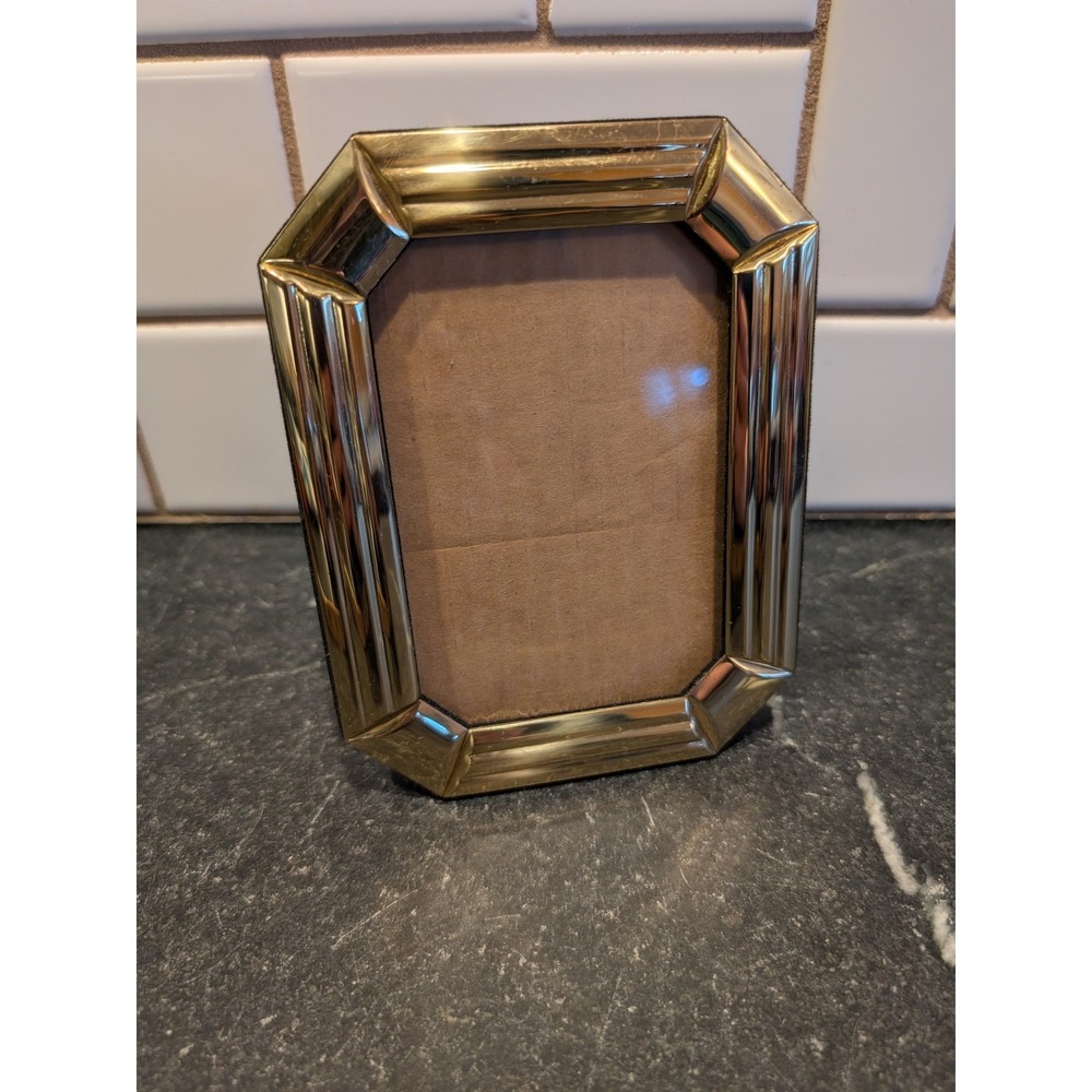 FETCO Octagon Brass Photo Frame Tabletop Display Velvet Backing